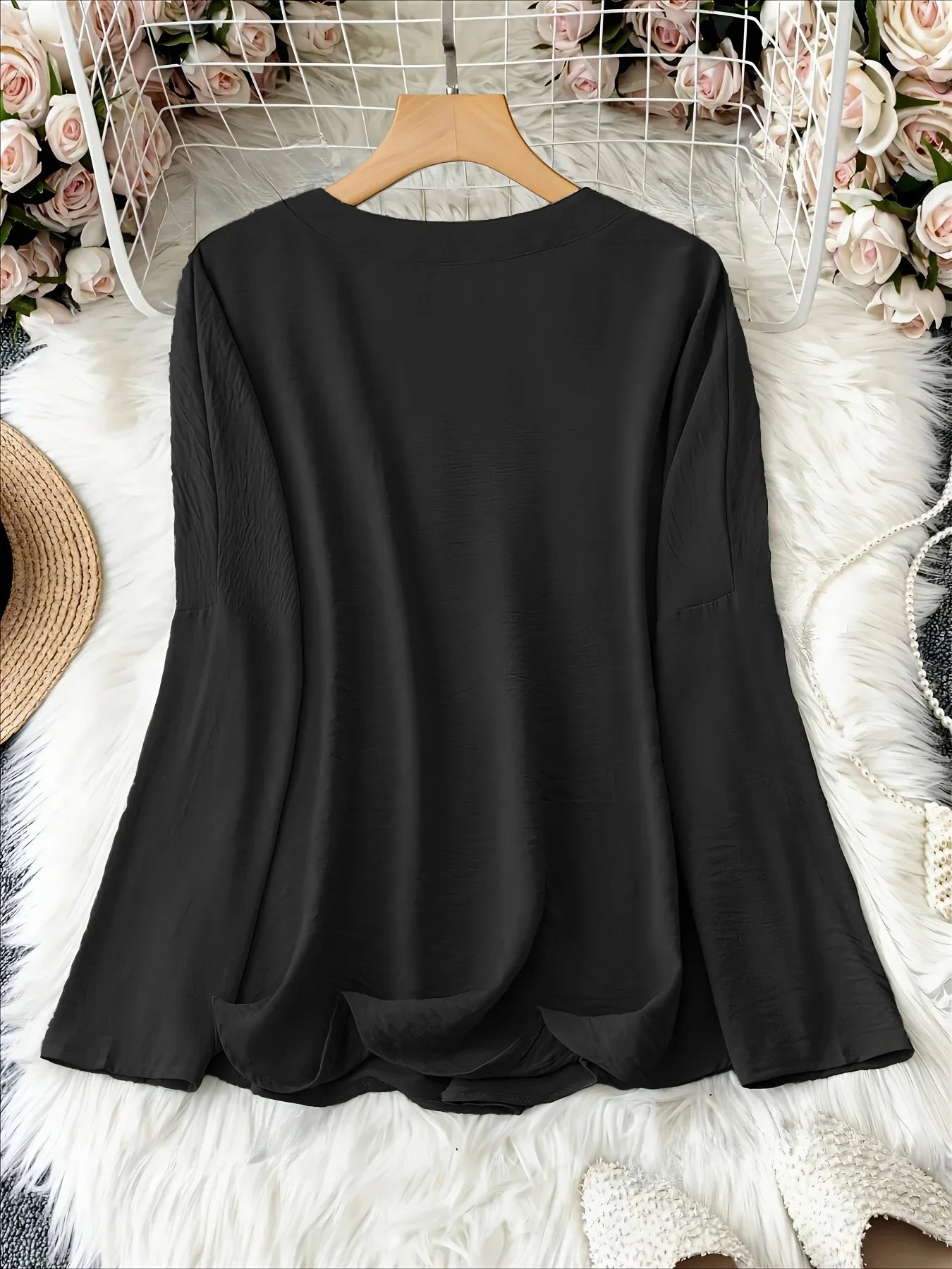 Bea | Blusa con cuello en V y tejido suave