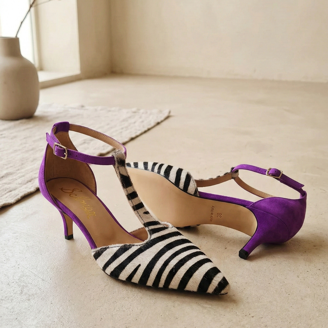 Alessia | Zapatos de tacón con estampado de cebra y tacón morado