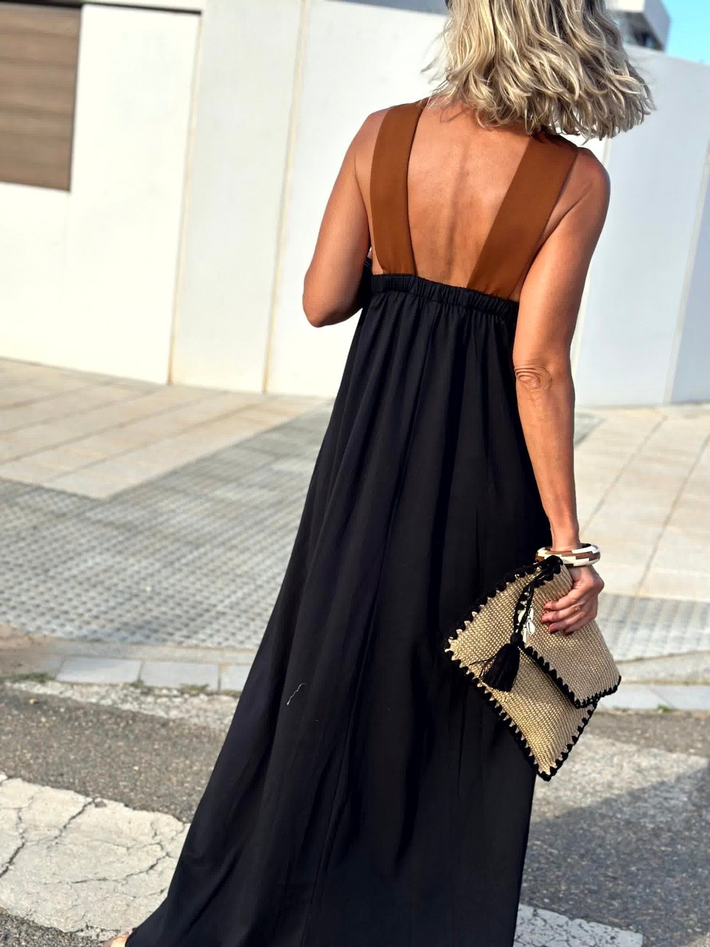 Aurora | Elegante vestido de verano con escote cruzado