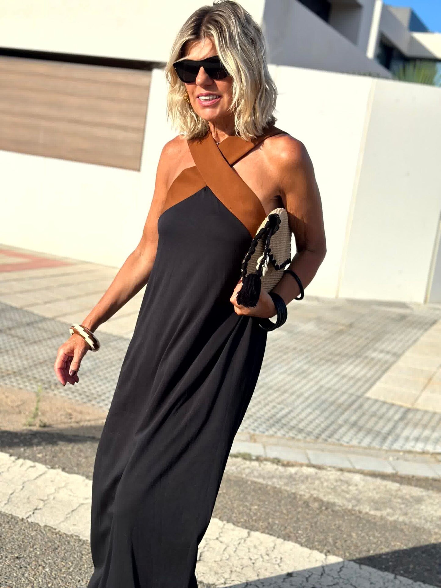 Aurora | Elegante vestido de verano con escote cruzado